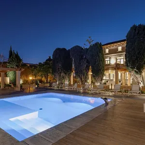 https://hotel-boutique-mirlo-barcelona.topbarcelonahotels.com