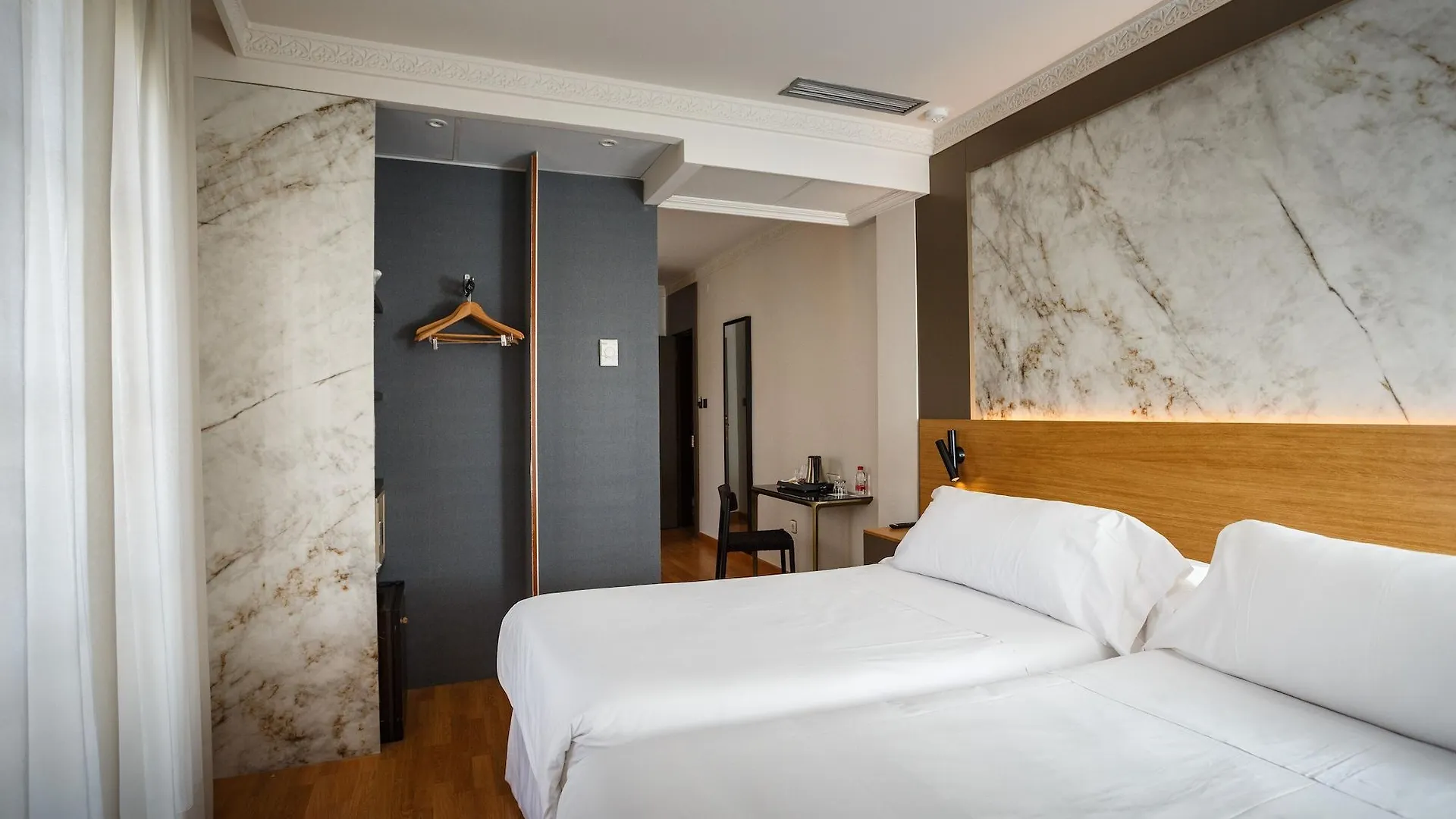 ***  Hotel Dauro Premier Granada Spanje
